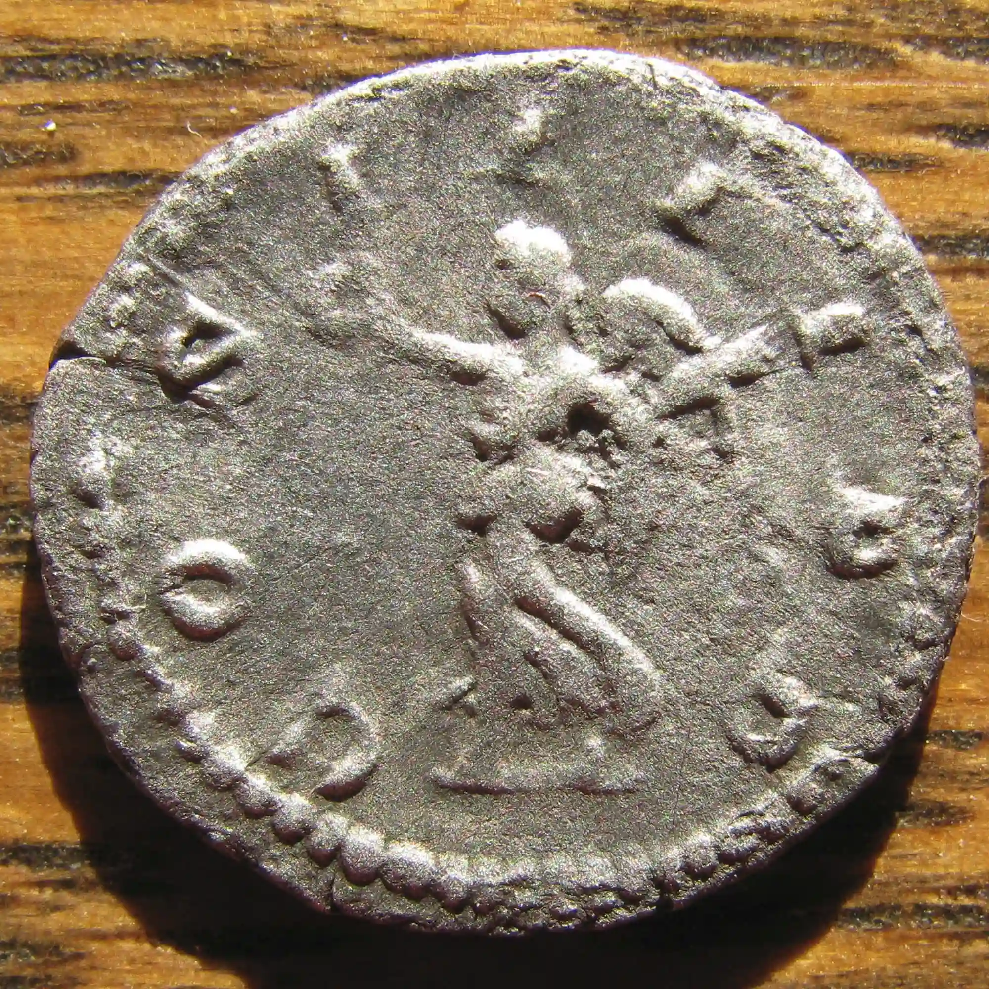 An-Uncleaned-Caracalla-Quinarius-Shows-Itself